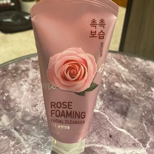 Rose foaming facial cleanser